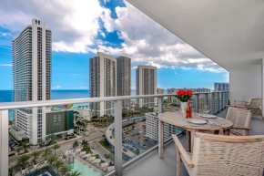 Breathtaking Front Ocean View: Amazing Pools